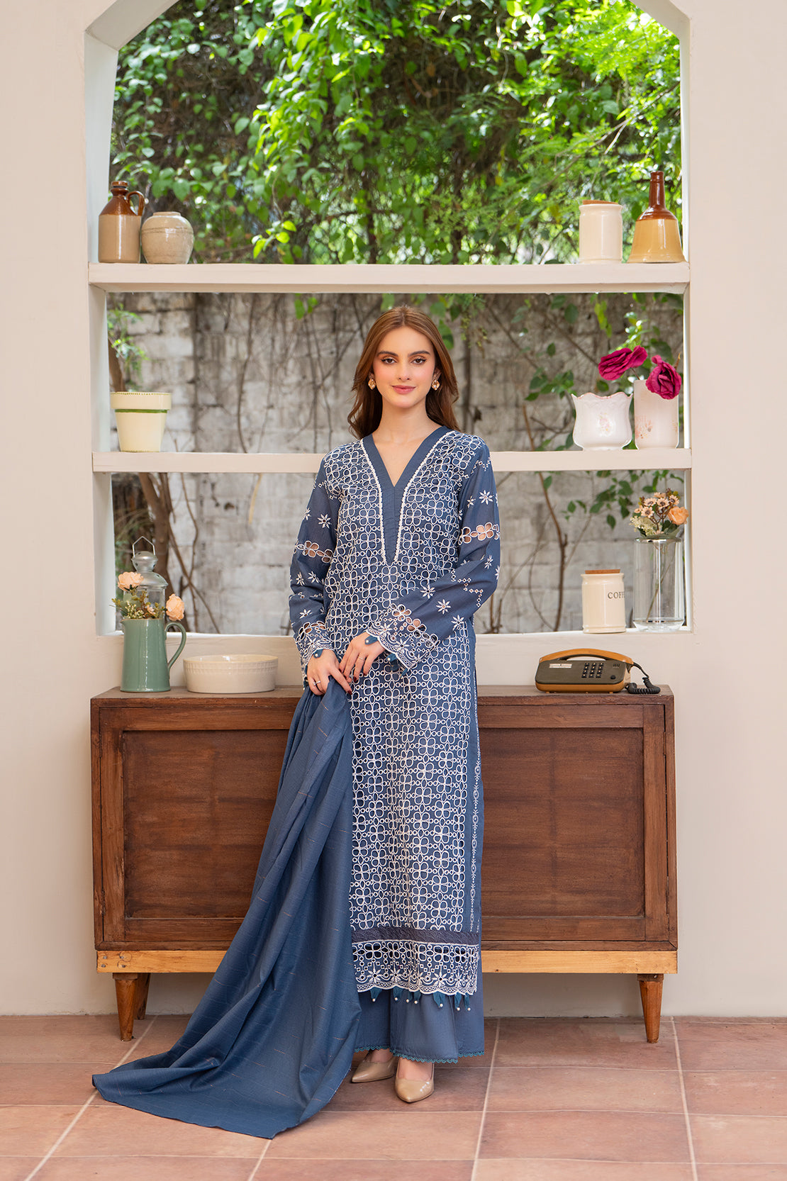 Meemzey - Ready To Wear 3 pc Lawn Embroidered Suit - MZ-1036